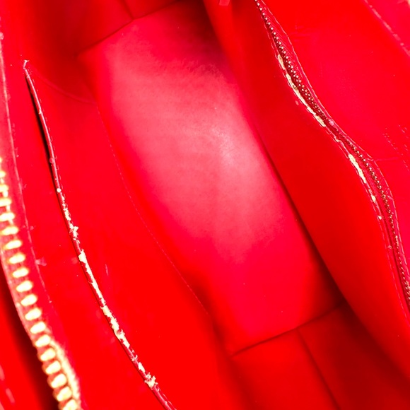 Authentic Louis Vuitton Red Houston Vernis Leather Tote Bag - Picture 15 of 16